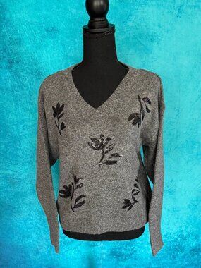 Gemma & Jane Sparkly sequined flowers long sleeve sweater - Medium